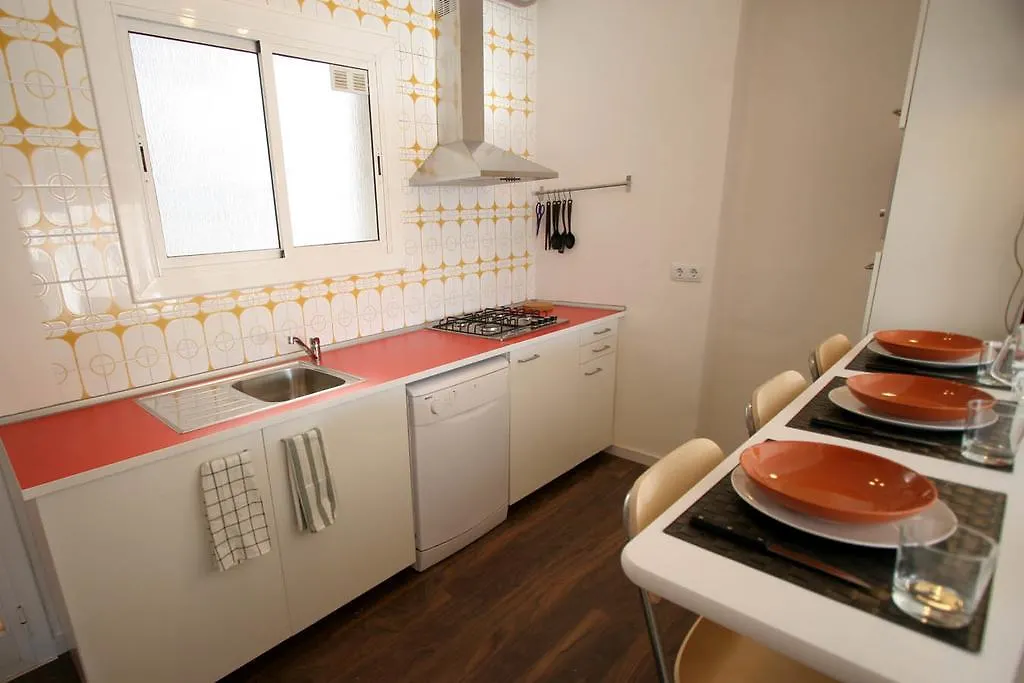 Near Clot & Sagrada Familia Apartment Barcelona