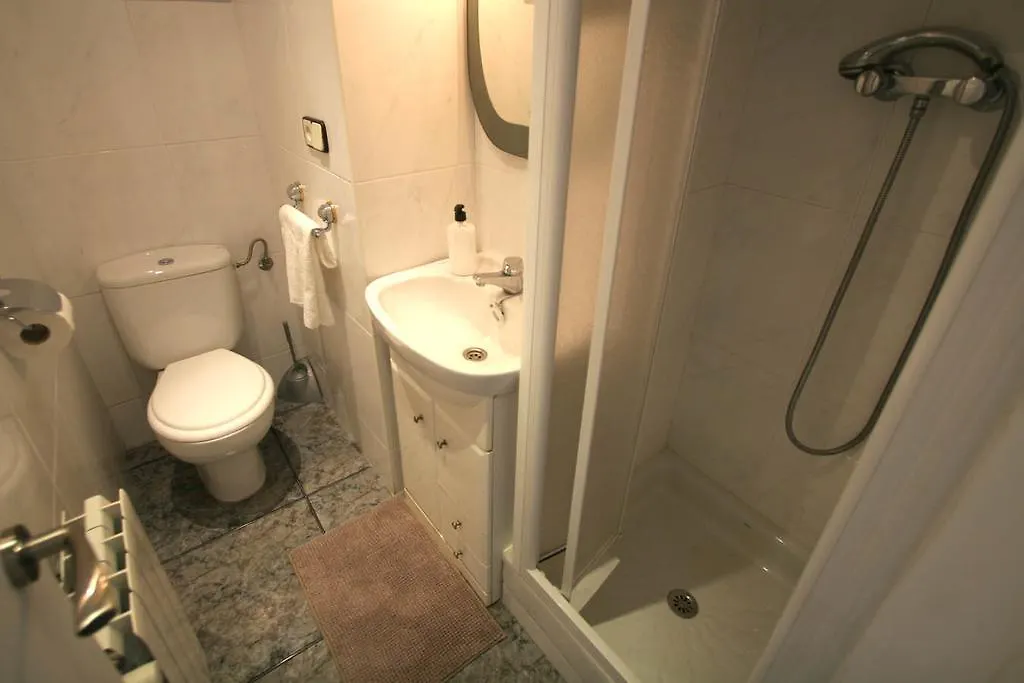 Near Clot & Sagrada Familia Apartment Barcelona 0*,