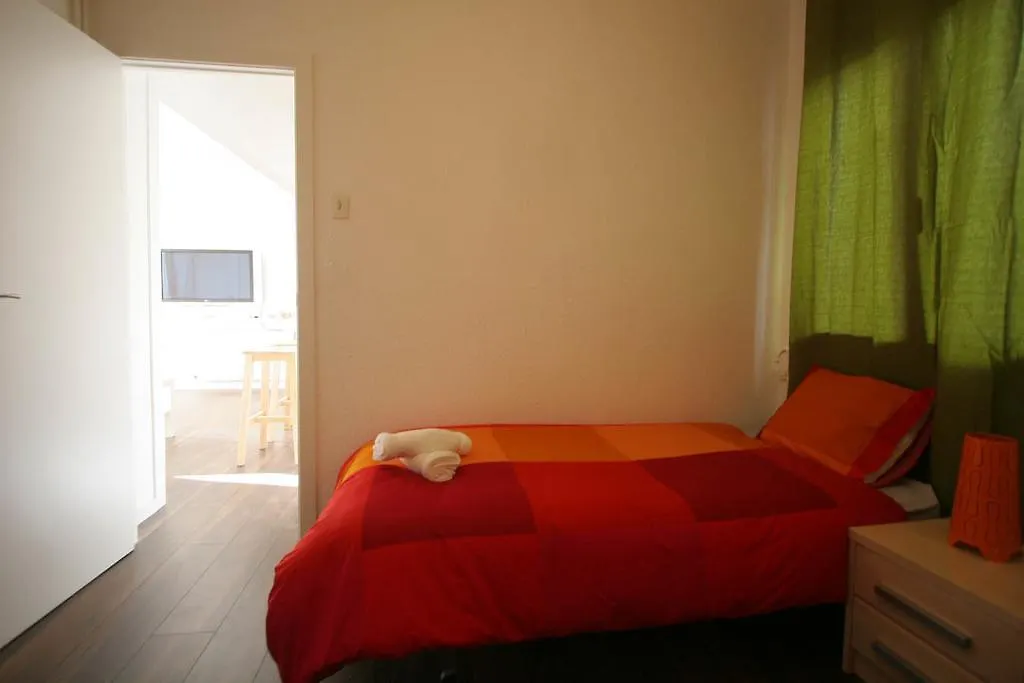Near Clot & Sagrada Familia Apartment Barcelona